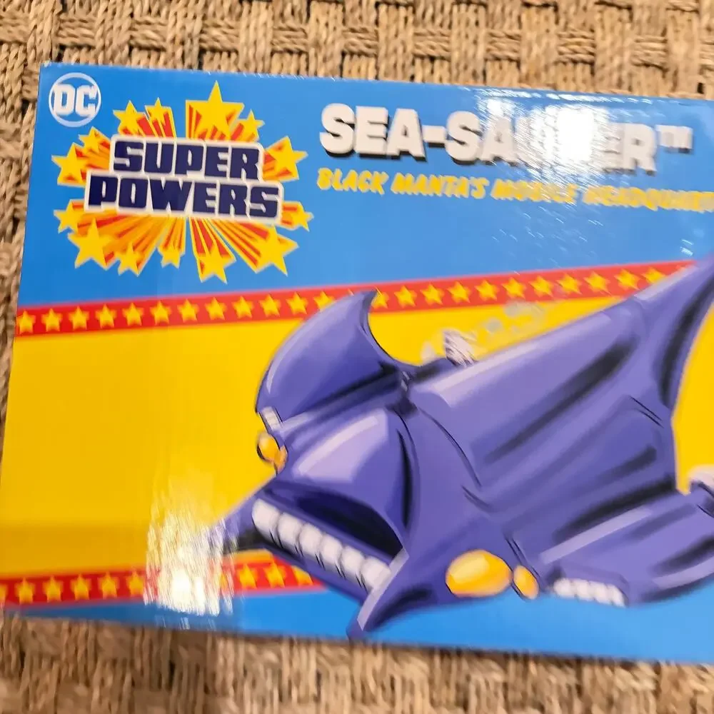 McFarlane Toys DC Super Powers Sea-Saucer Black Manta's Mobile Headquarters NEW